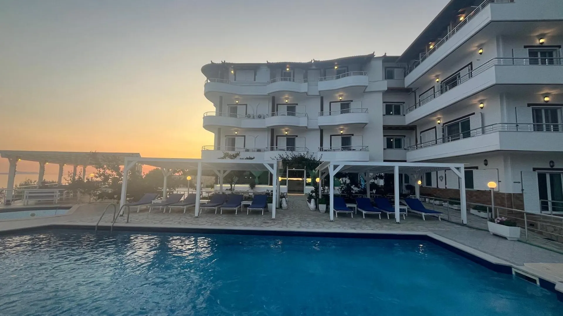 Hotel Vila Kafe Lukovë