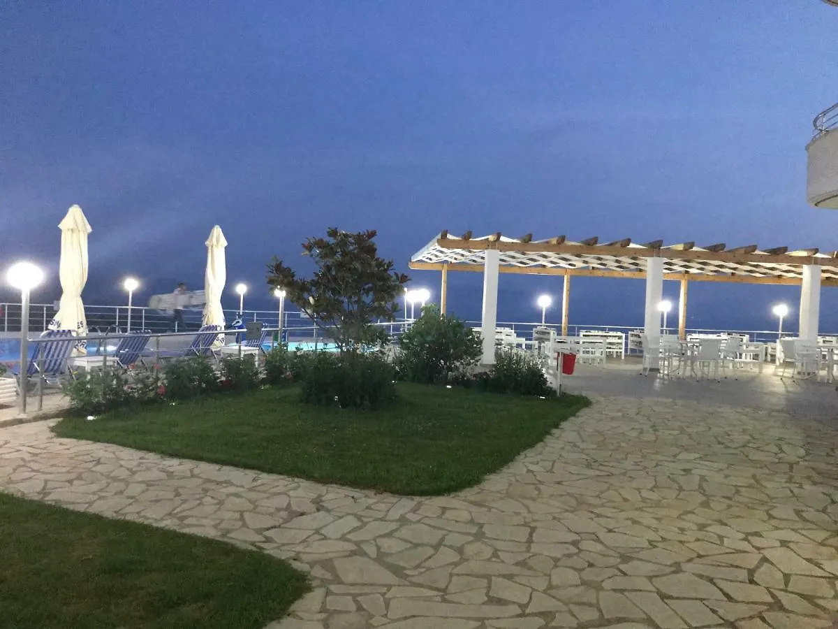 Hotel Vila Kafe Lukovë 0*,  Arnavutluk