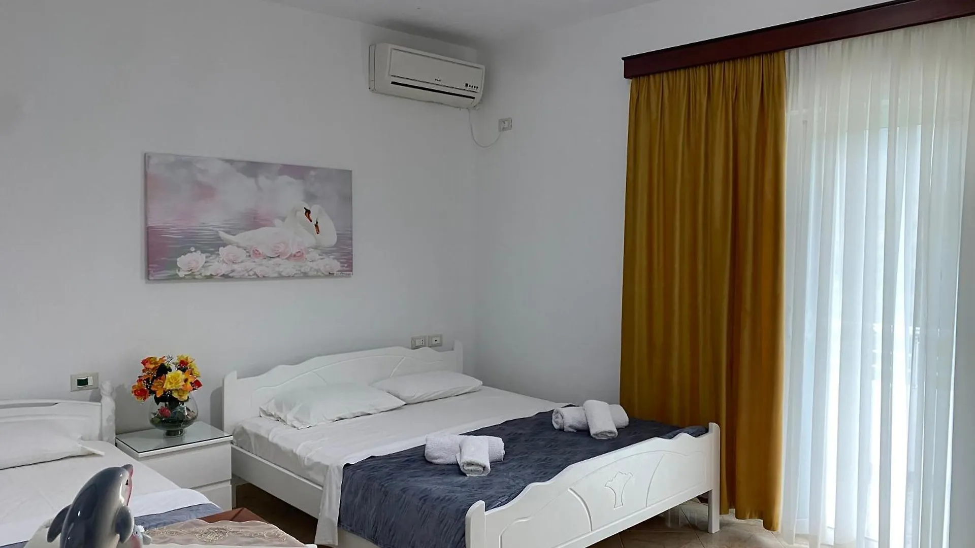 Hotel Vila Kafe Lukove