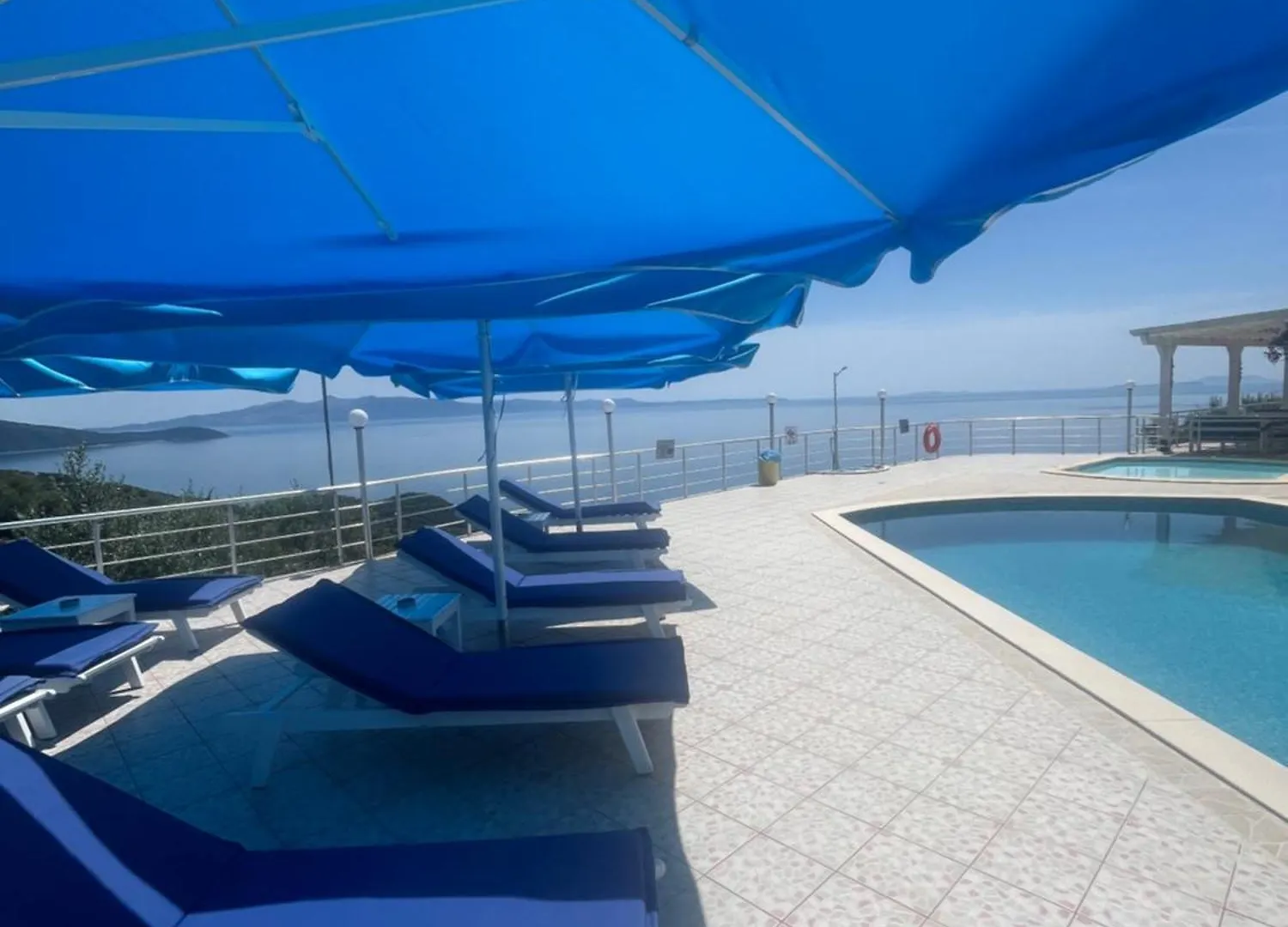 Hotel Vila Kafe Lukove 0*,