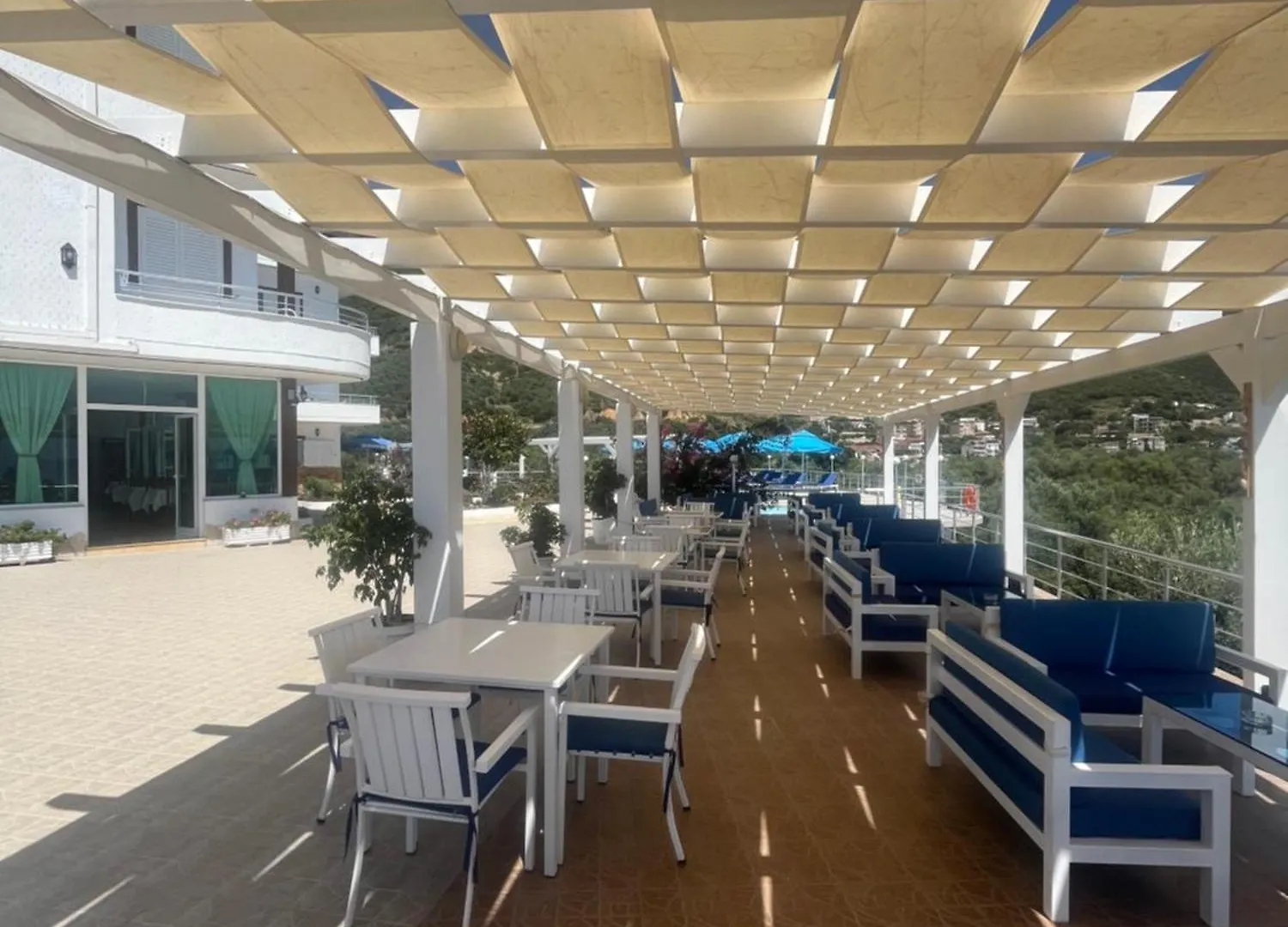Hotel Vila Kafe Lukove