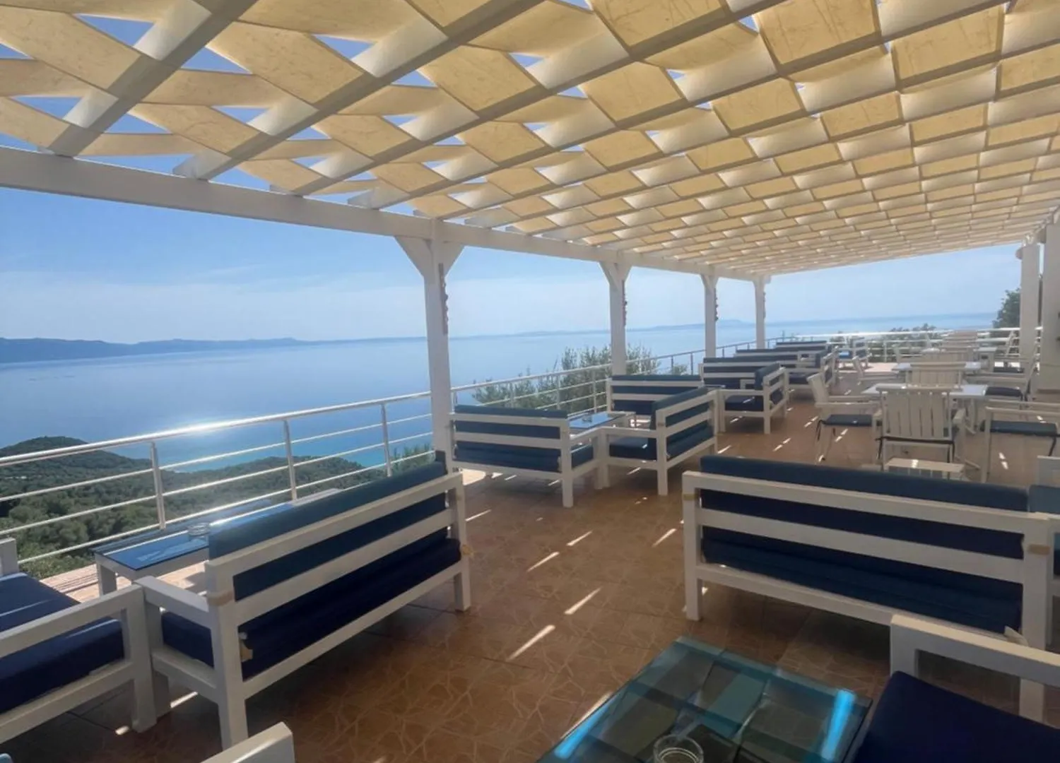 Hotel Vila Kafe Lukove